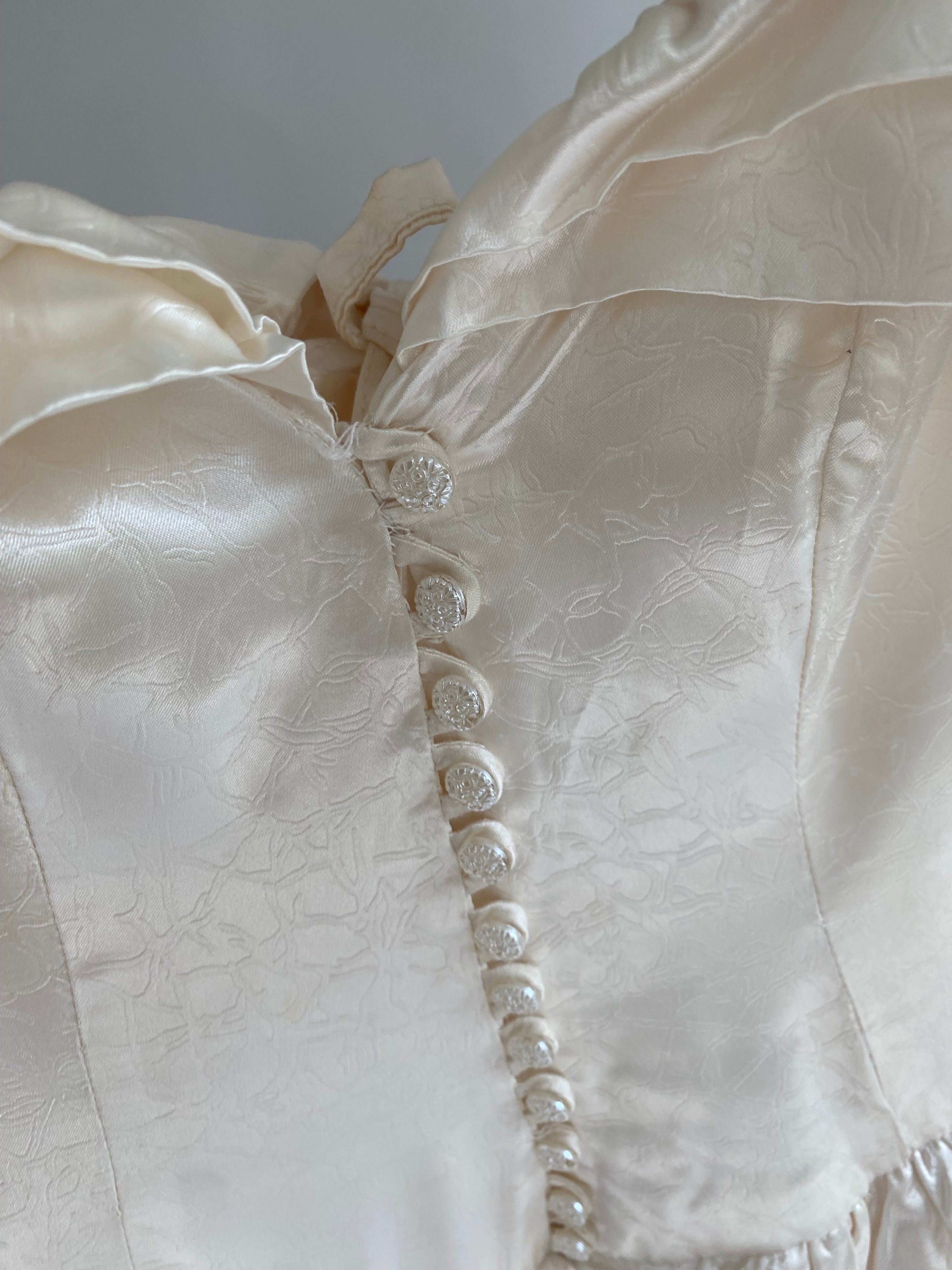 Vintage Victorian Inspired 1980s Wedding Dress in XS