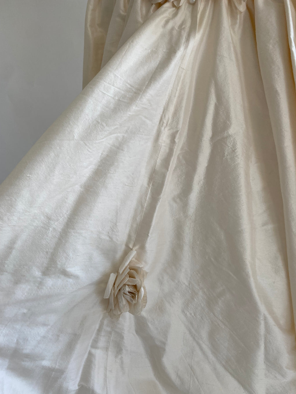 1980s Rose Trimmed Silk Wedding Dress