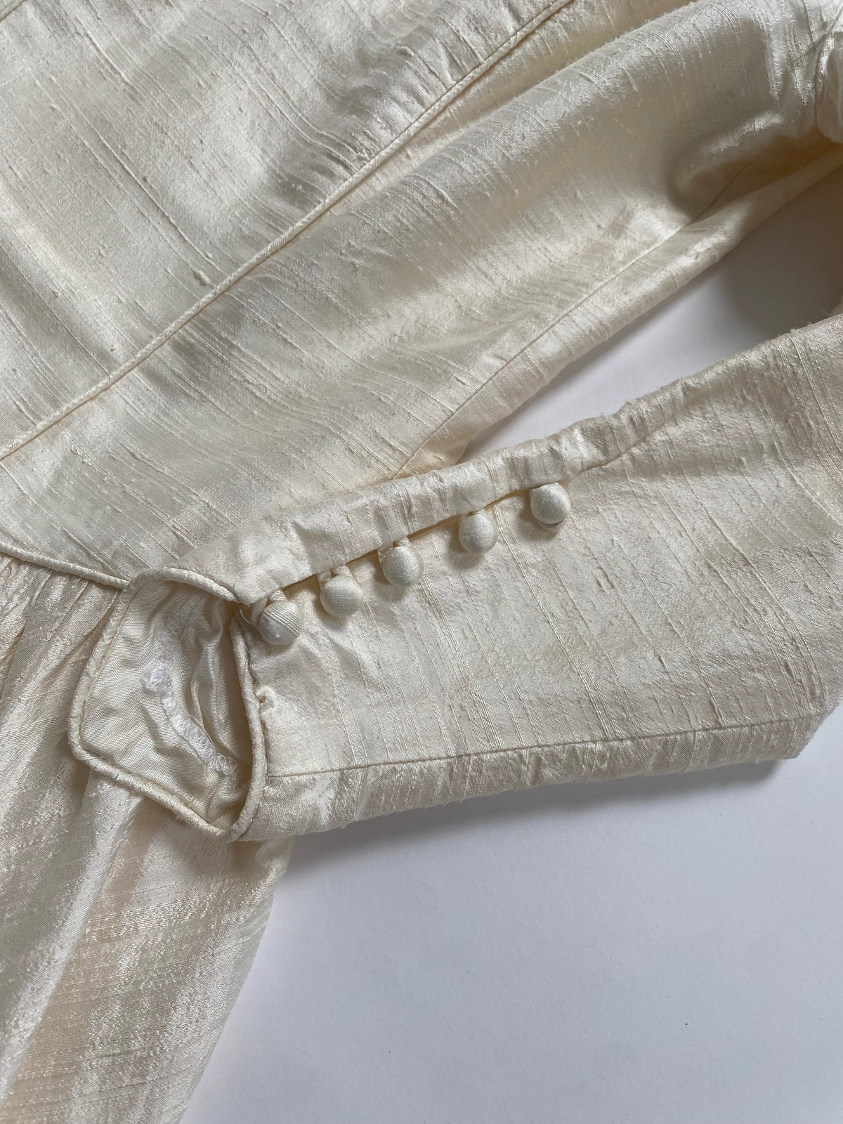 Vintage Rosette Off Shoulder Raw Silk Wedding Dress