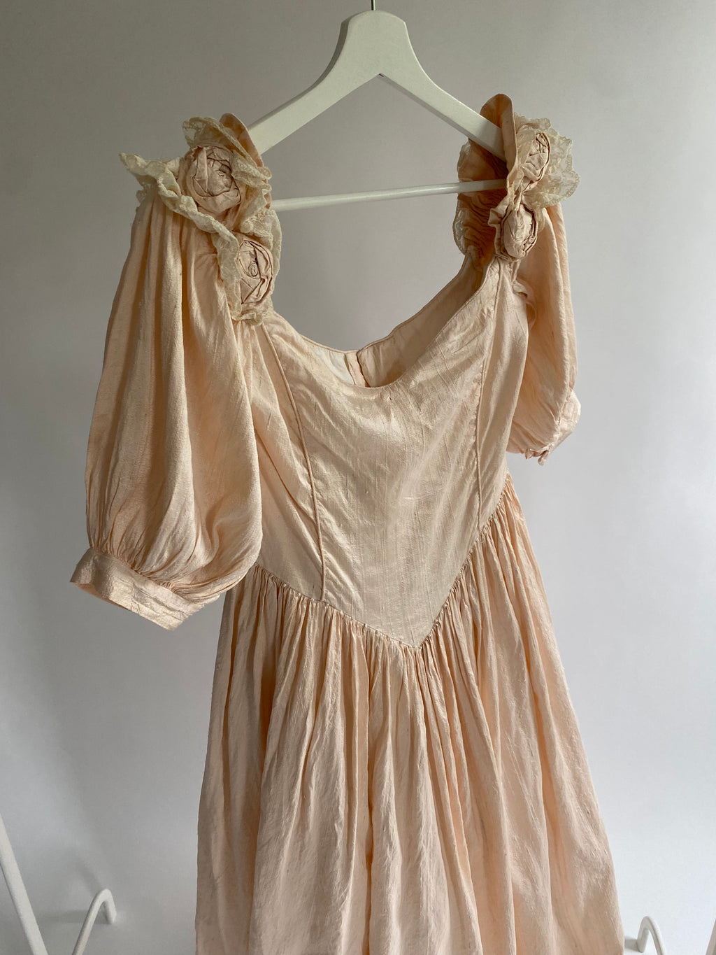 Vintage 1980s Raw Silk Midi Wedding Dress with Off Shoulder Sleeves