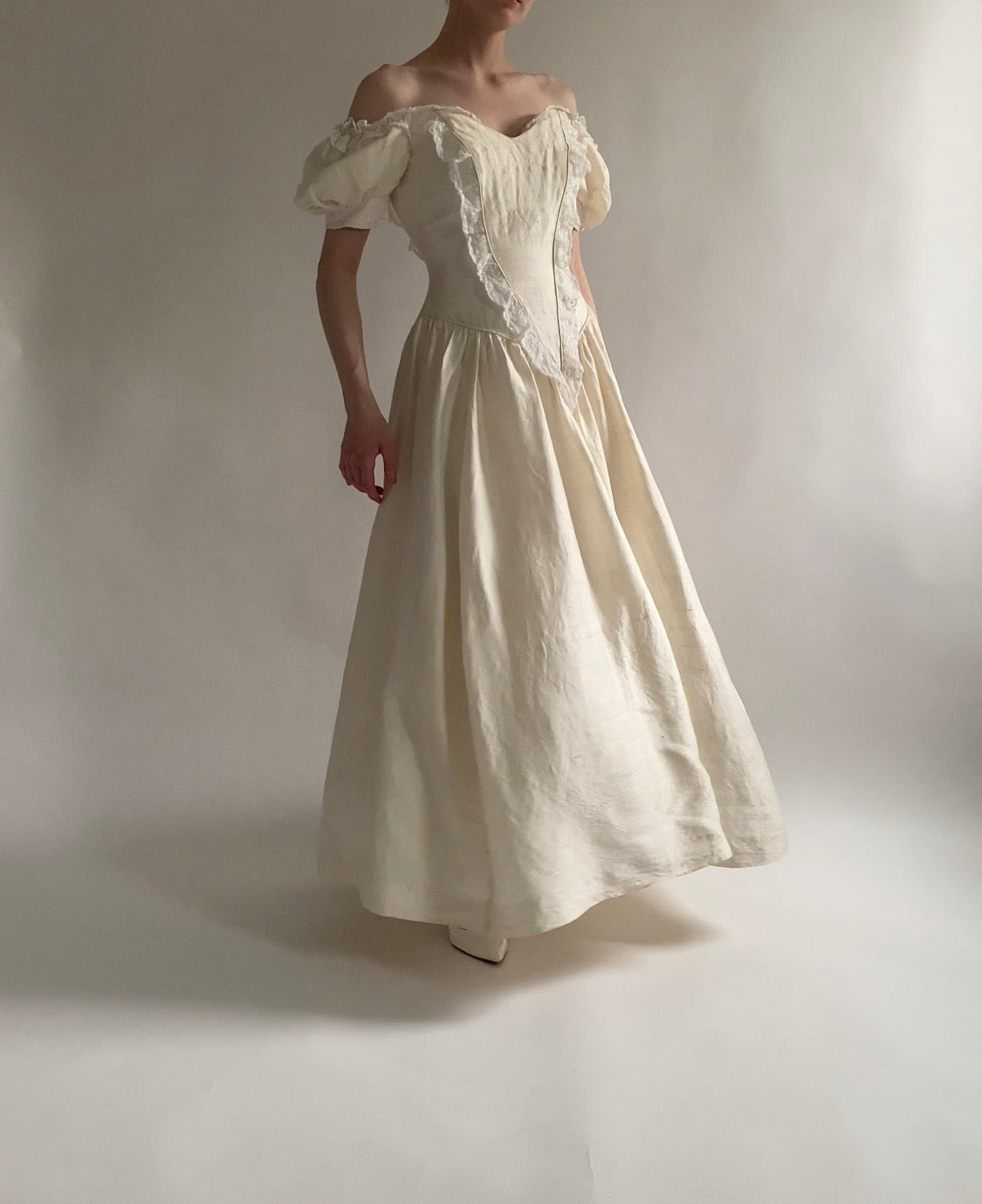 Vintage 90s Raw Silk Puff Sleeve Wedding Dress with Lace Accented Basque Bodice
