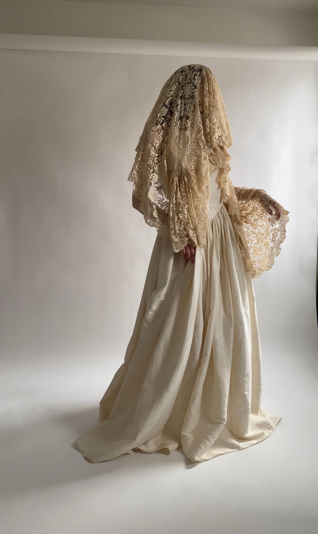 1930s Lace Wedding Veil