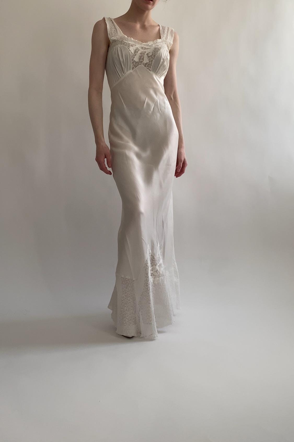 1930s Vintage Slip Dress with Lace and Embroidery Details