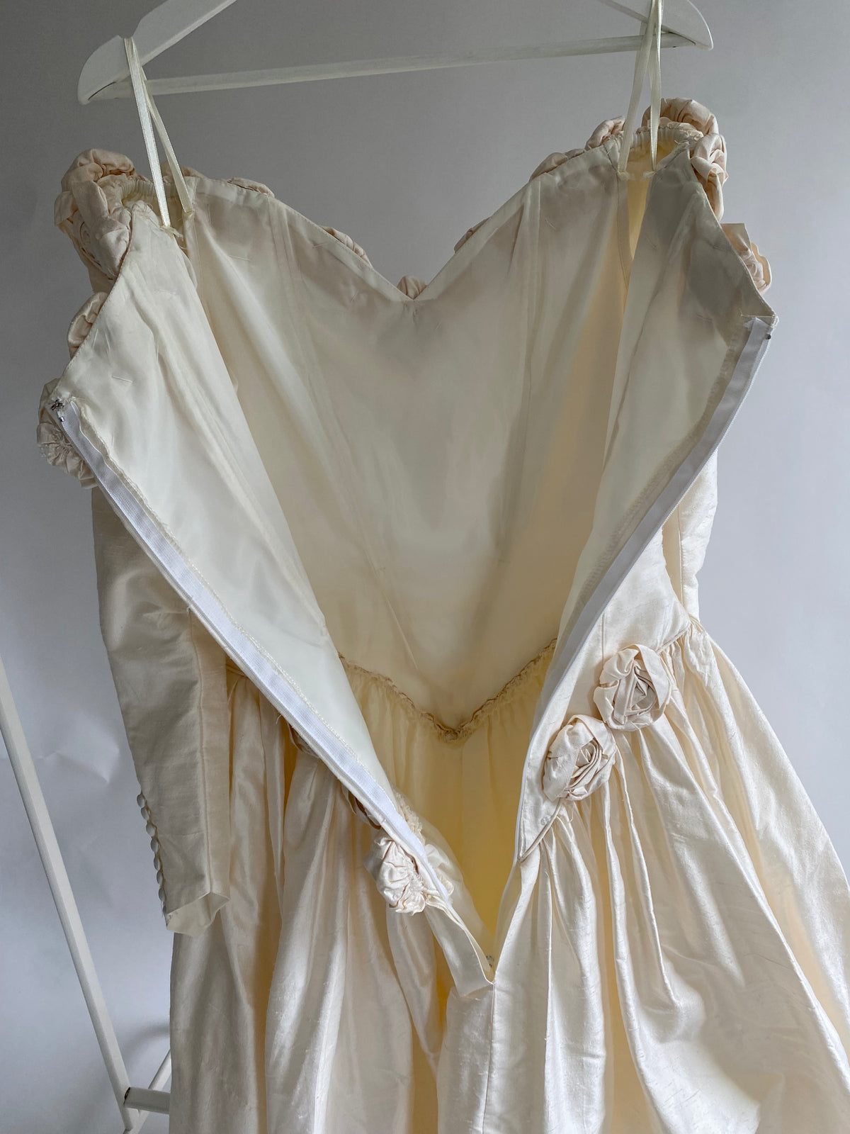 Vintage Rosette Wedding Dress