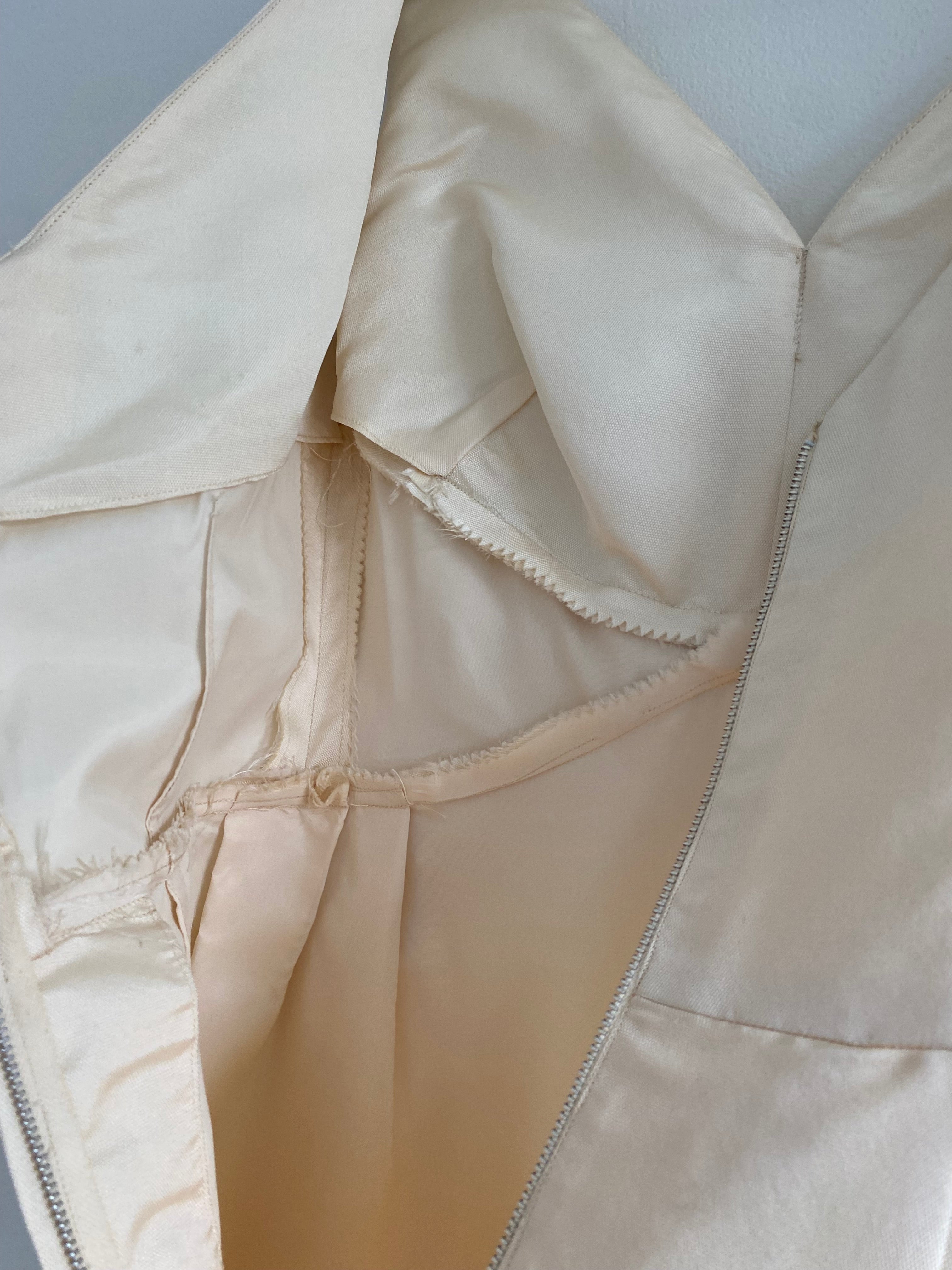 Vintage 1960s Wedding Dress