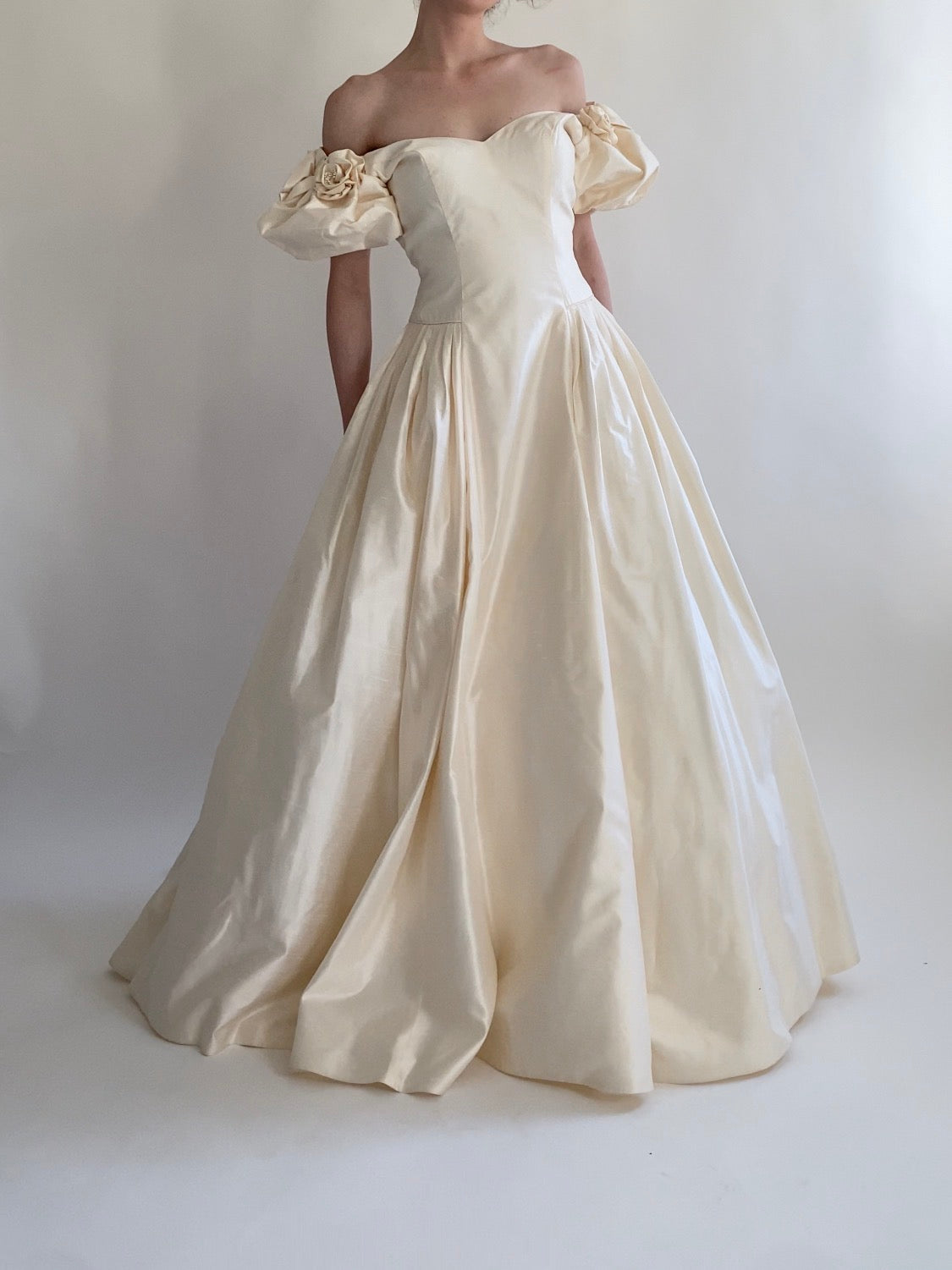 Vintage Silk Wedding Dress 013