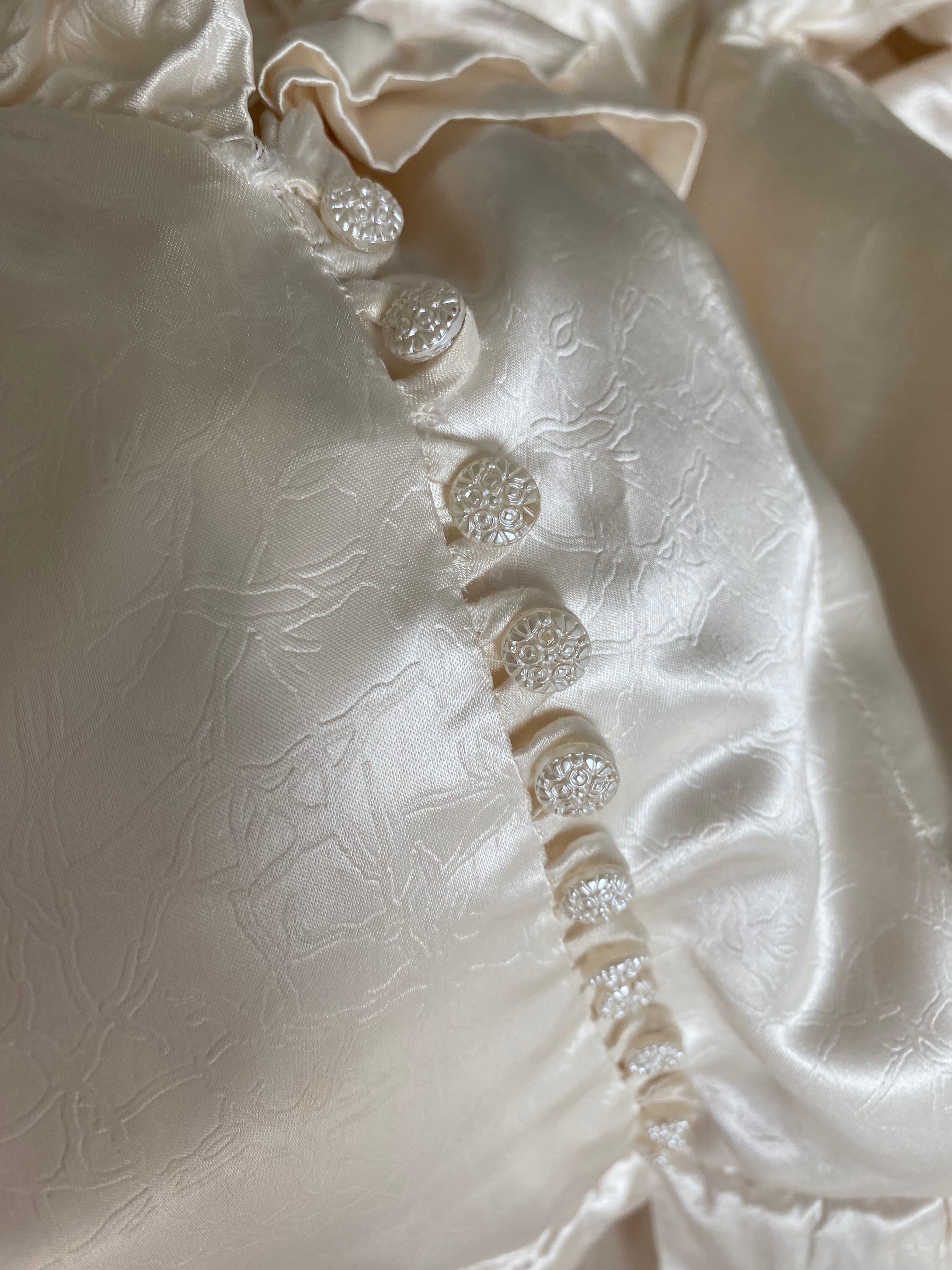 Vintage Victorian Inspired 1980s Wedding Dress in XS