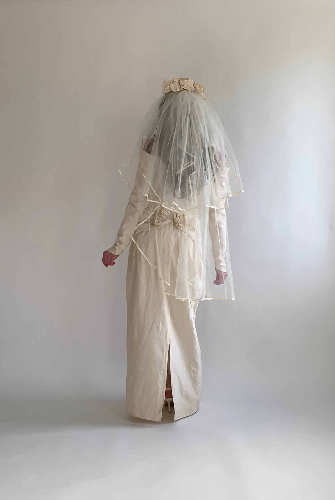 1980s Rosette Wedding Veil