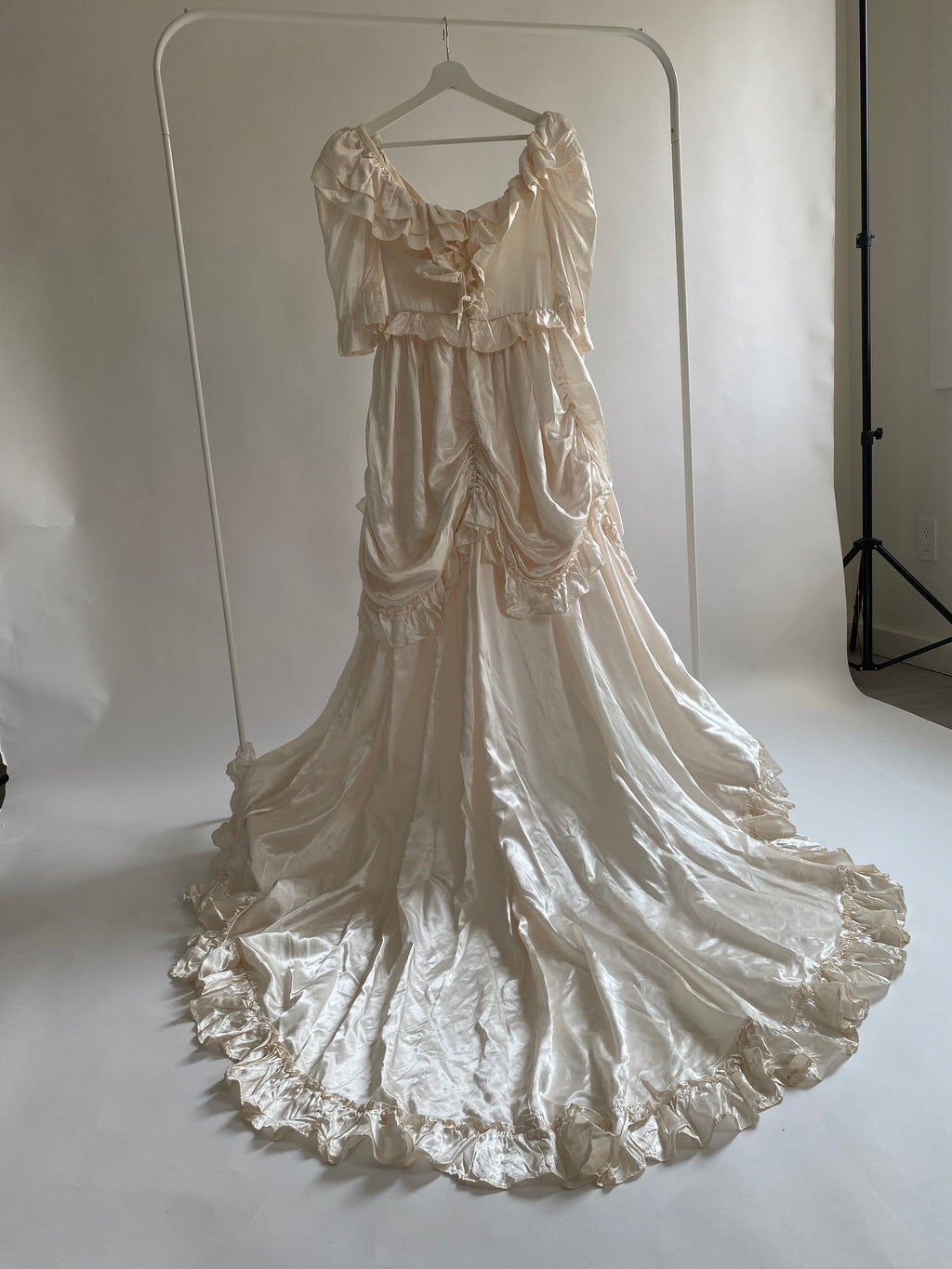 Vintage Victorian Inspired 1980s Wedding Dress in XS