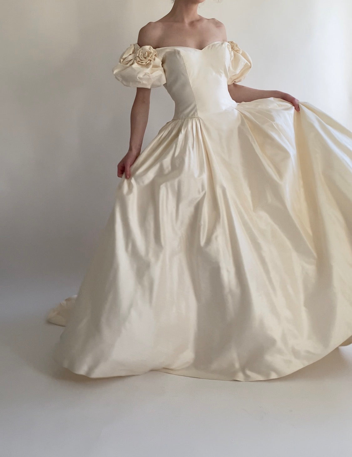 Vintage Silk Wedding Dress 013
