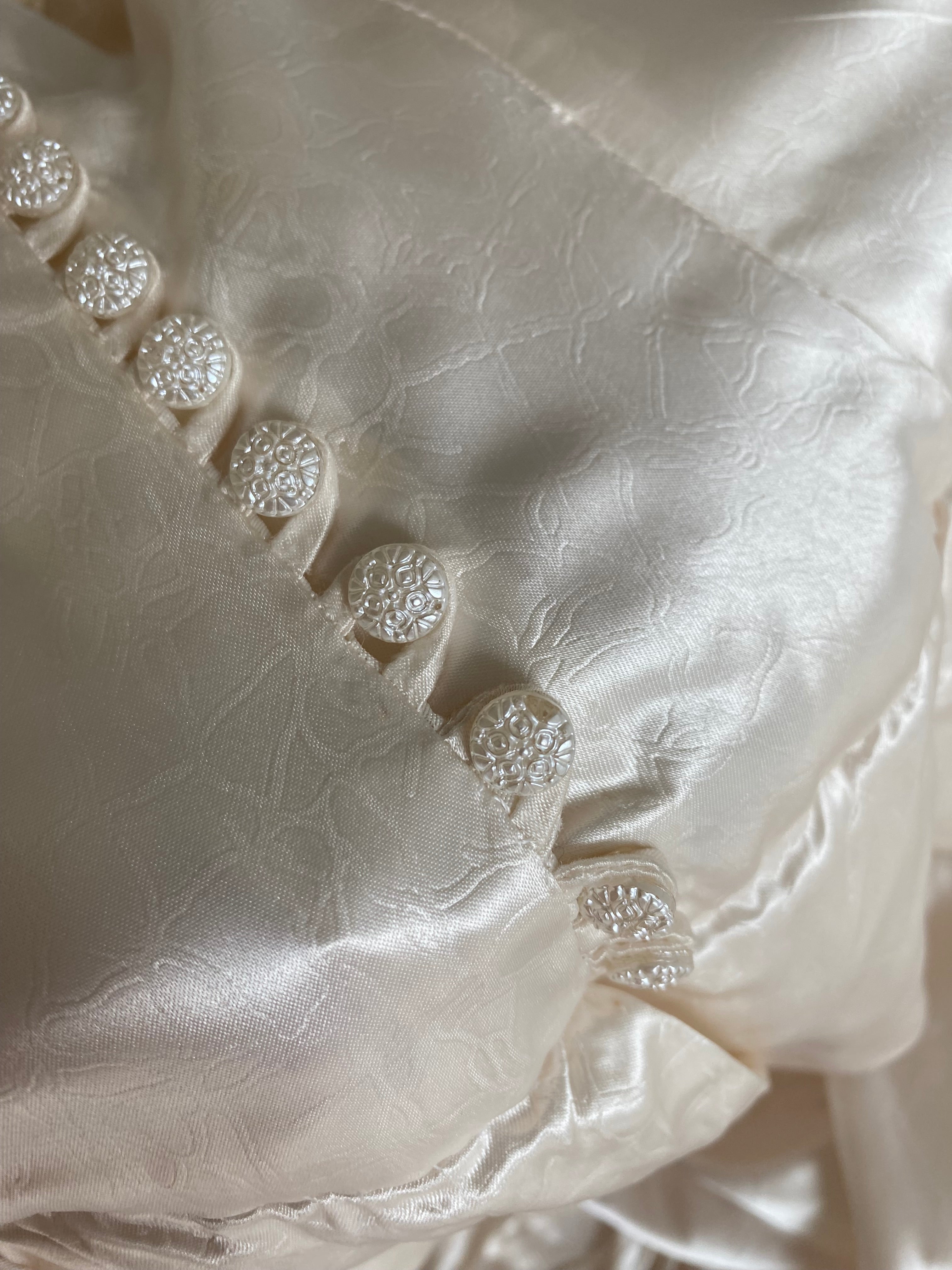 Vintage Victorian Inspired 1980s Wedding Dress in XS