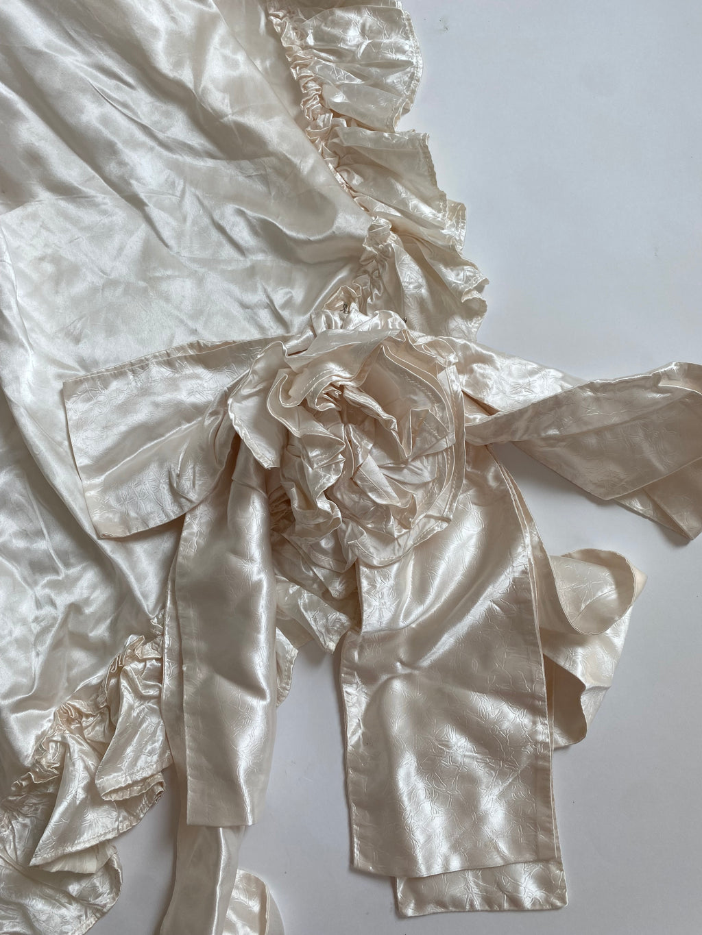Vintage Victorian Inspired 1980s Wedding Dress in XS