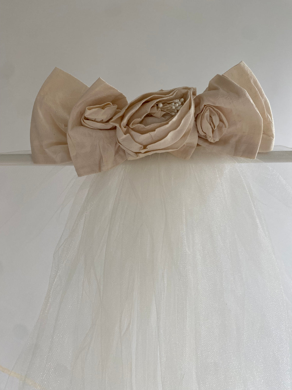 1980s Rosette Wedding Veil