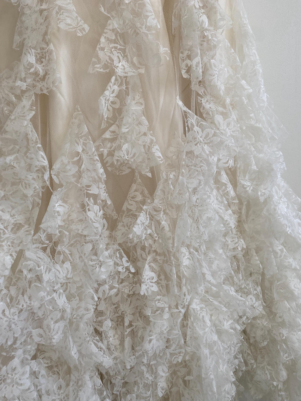 1990s Strapless Lace Wedding Gown