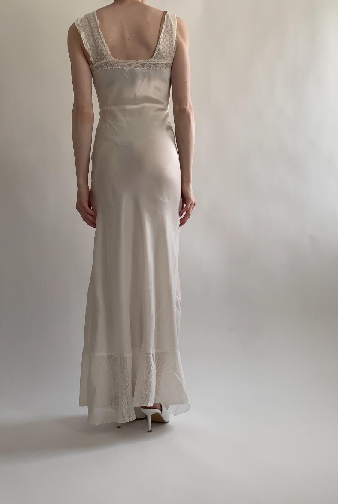 1930s Vintage Slip Dress with Lace and Embroidery Details